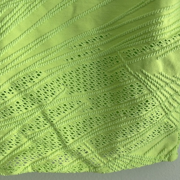 Onzie crop top size S/M - lime green - Picture 2 of 14